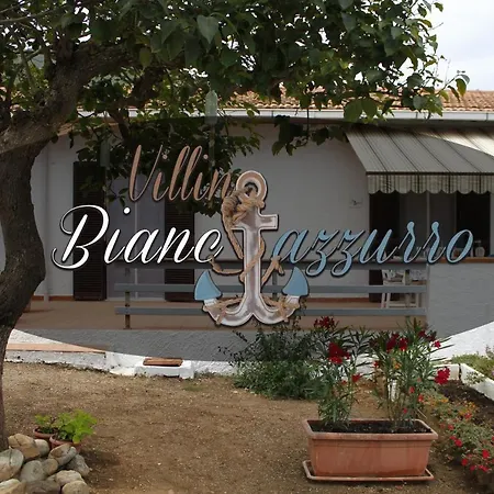 Holiday home Villino Biancazzurro Cavo